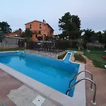 Bacva With Pool 3* Višnjan