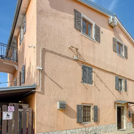 Guest house Bacva With Pool Visnjan