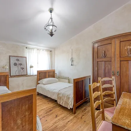 Bacva With Pool Guest house