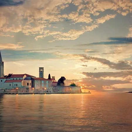 Bacva With Pool Pensjonat Višnjan